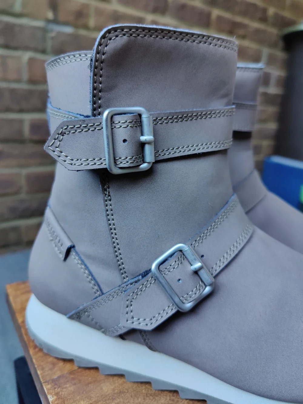 Merrell Alpine Buckle Boots Waterproof Side Zip Taupe Side Zip Gray Women's 7.5